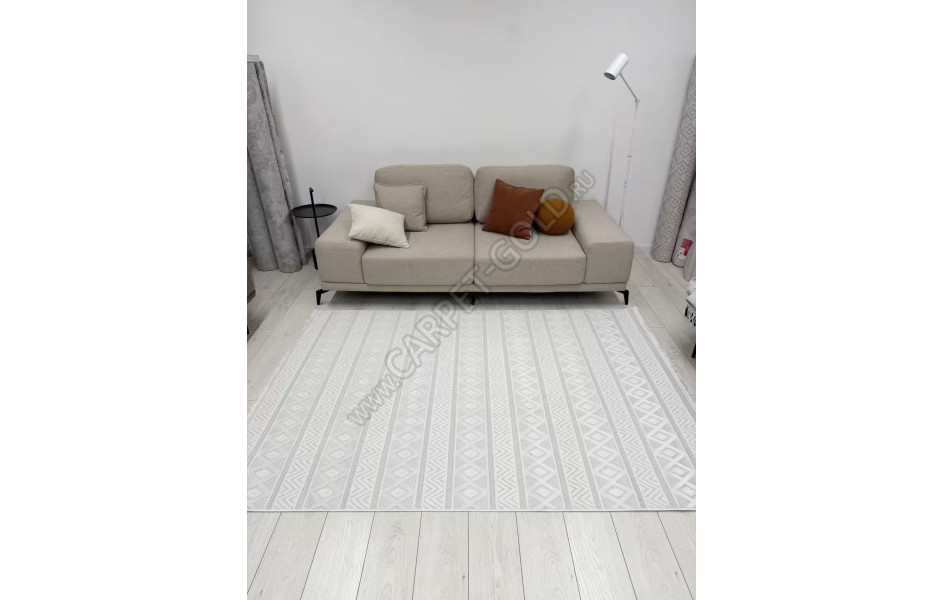 MC 383A_CREAM Моника